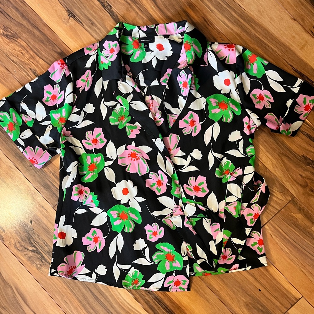 Who What Wear floral wrap top